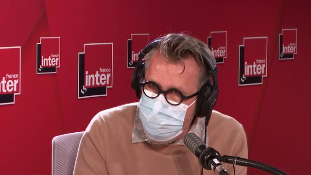 Jamy Gourmaud : On a souvent tendance à opposer YouTube et la télévision. En fait, ils sont complémentaires. Je ne m'adresse pas de la même manière au public à la télévision que lorsque je suis sur YouTube.