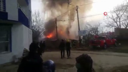 Metruk bina 1 saat arayla iki kez alev alev yandı