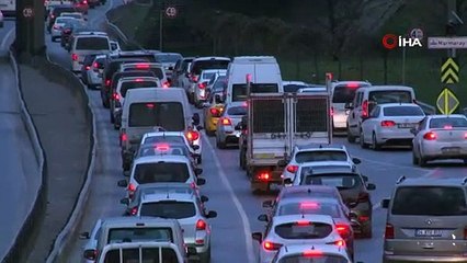 Kısıtlama öncesi trafik durma noktasına geldi