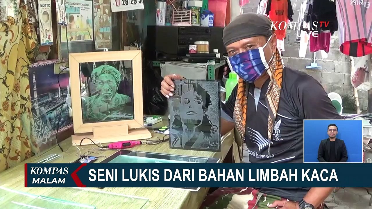 Keren! Pria di Kediri Sulap Limbah Kaca Jadi Lukisan Bernilai Jual Tinggi
