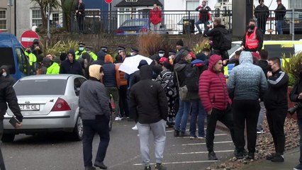 Navidad en un camión para los conductores varados cerca de Dover