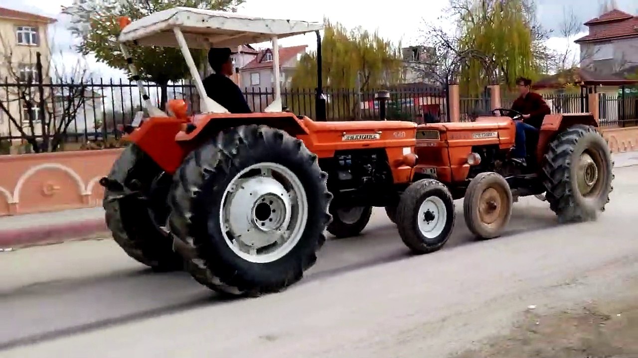 Türk Fiat 640 ile Türk Fiat 480 s8 Traktör Çekişmesi