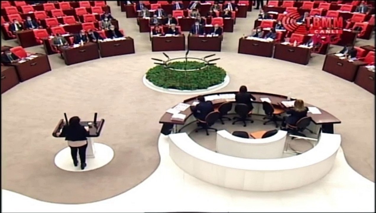 CHP'li Kadıgil'den 'kitle imha silahı kanun teklifi' tepkisi: Amacı yalakalık etmeyi reddeden demokratik kitle örgütlerini yok etmek