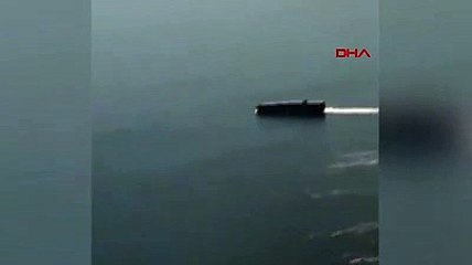 ABD'de sırtında jet motoruyla uçan adam 900 metre yükseklikte görüntülendi