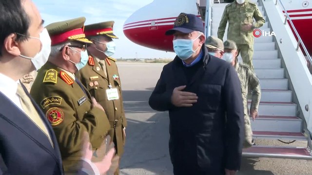 - Milli Savunma Bakanı Akar Libya'da- Bakan Akar, Libya Savunma Bakanı Nemruş ile görüştü