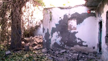 Kısıtlamada, metruk binada demir çıkaran genç göçük altında kaldı