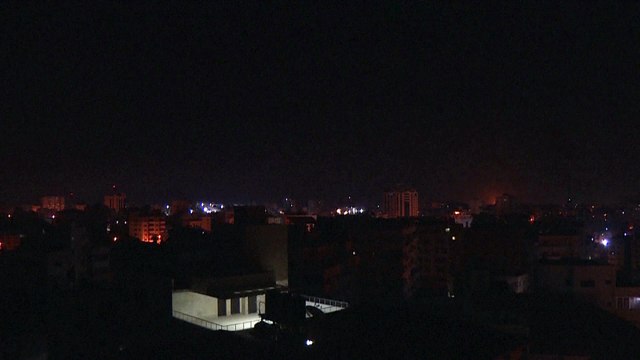 Forças aéreas israelitas atacam Faixa de Gaza