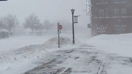 Intense snow hits Buffalo