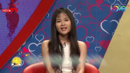 Cô nàng NÓI CHUYỆN THÁNH THÓT như đọc thơ làm bạn trai PHẢI BẤM NÚT hẹn hò hay vì quá xinh đẹp