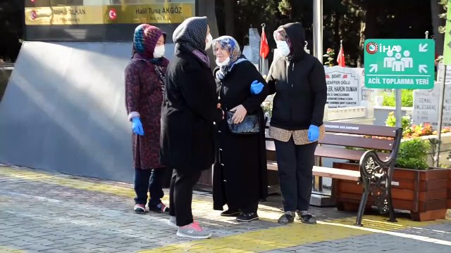 Kalp krizinden ölen kadın ile korona virüsten ölen kadının cenazeleri karıştı
