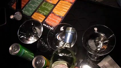 Russia: i "furbetti dei party" non rinunciano a festeggiare Capodanno (persino in anticipo)