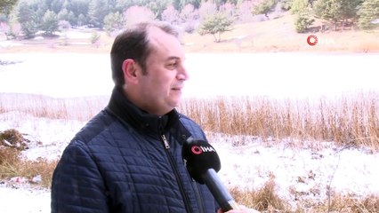 Işık Dağı eteklerindeki Karagöl buzla kaplandı