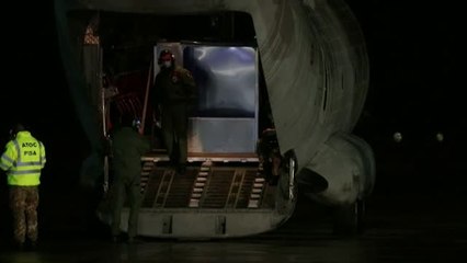 Italia envía aviones con vacunas a todas sus islas