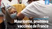 Covid-19 : la première dose du vaccin administrée dans un hôpital de Seine-Saint-Denis