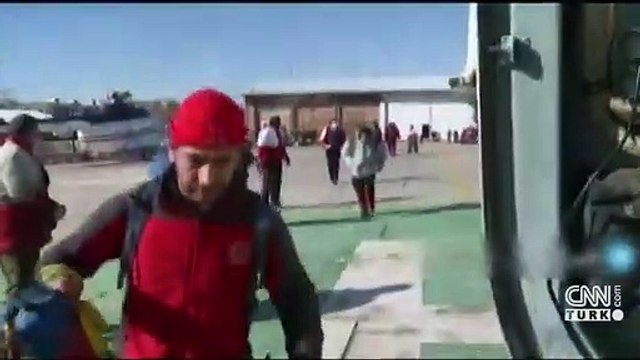 İran'da kar fırtınası can aldı... 10 dağcı öldü, 7 dağcı hala kayıp | Video