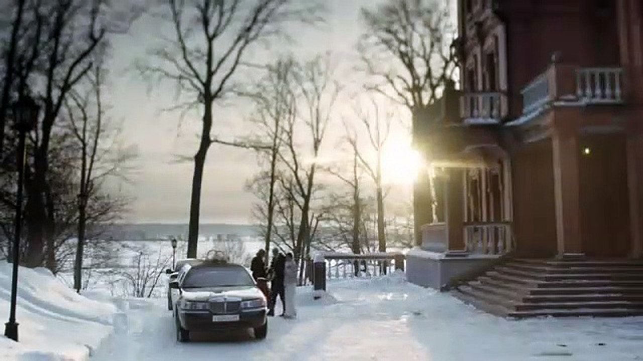 Снег кружится