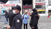 Taksim’de Kadın Turist Gazeteciye Saldırdı...O Anlar Kamerada