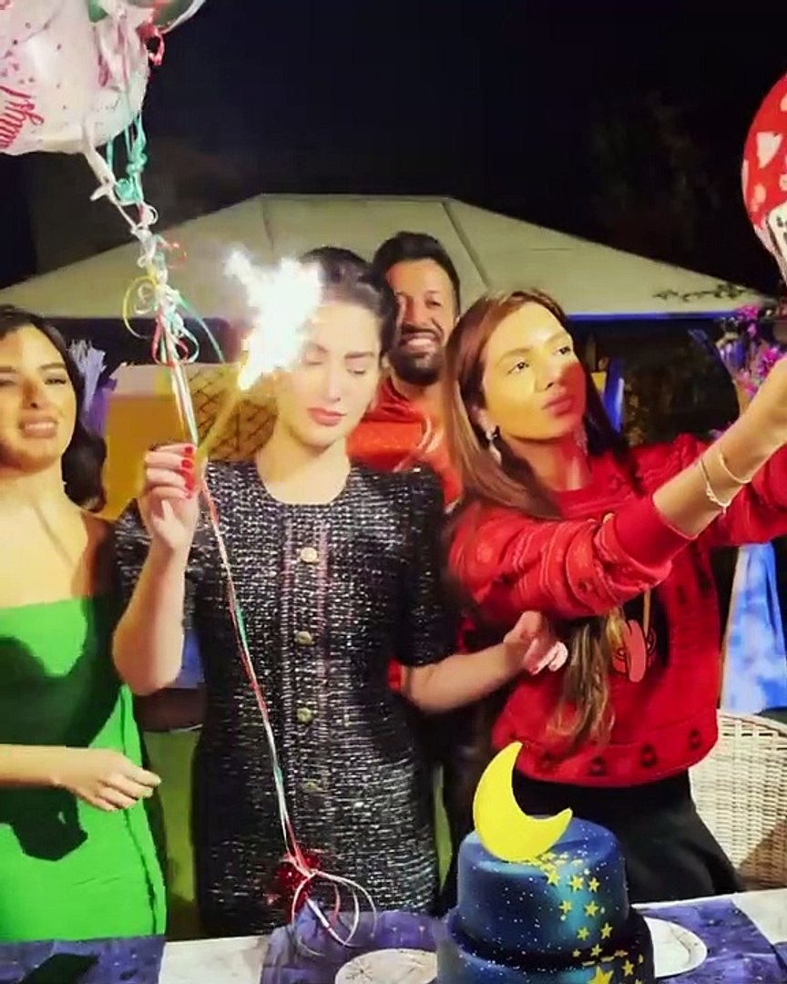 رقص روان بن حسين خلال عيد ميلادها - فيديو Dailymotion