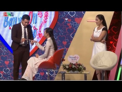 Vừa KÉO MÀN chàng trai RÚT NHẪN CẦU HÔN làm cô nàng NGẠI NGÙNG đòi DẪN NÀNG VỀ NHÀ NGAY IBMHH