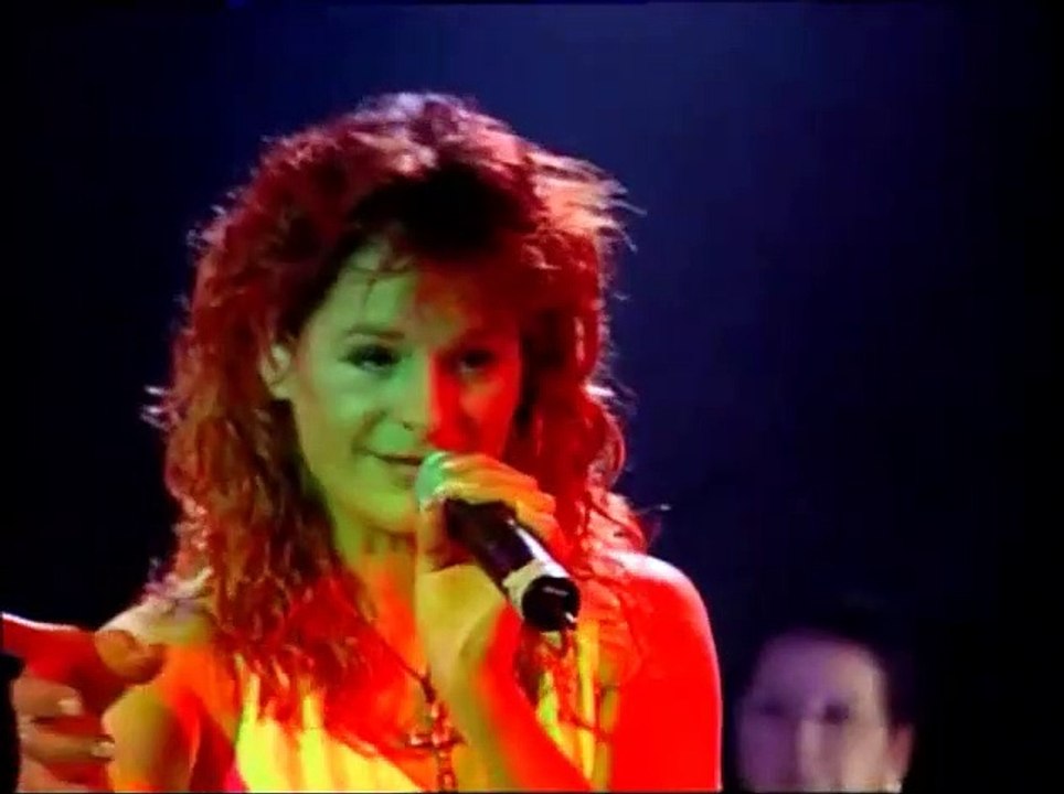 Andrea Berg Live — “Tango Amore” — Live im Club | (From Andrea Berg – Emotionen Hautnah) | { Live: 2003 } — By: Andrea Berg