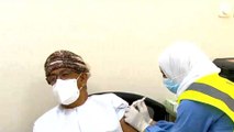 سلطنة عمان تدشن حملة التطعيم بلقاح 