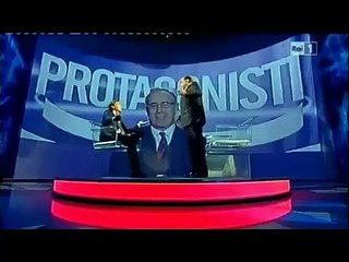 Silvio Berlusconi vs Totò_ Me ne vado