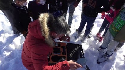 Köyde yaşayan çocukların drone uçurma sevinci