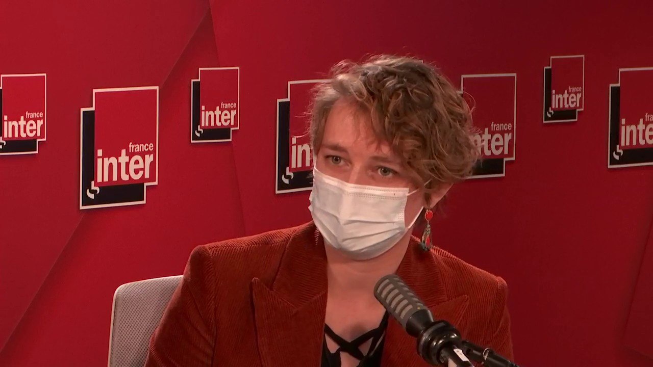 L'arrivée du vaccin est "un sujet majeur" pour les résidents et les soignants explique Eve Guillaume, directrice d'un Ehpad en Seine-Saint-Denis