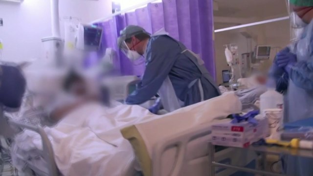 이틀 연속 천 명 아래...영국발 변이 바이러스 국내 유입 '비상' / YTN