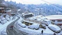 Himachal, Uttarakhand witness chilling snowfall