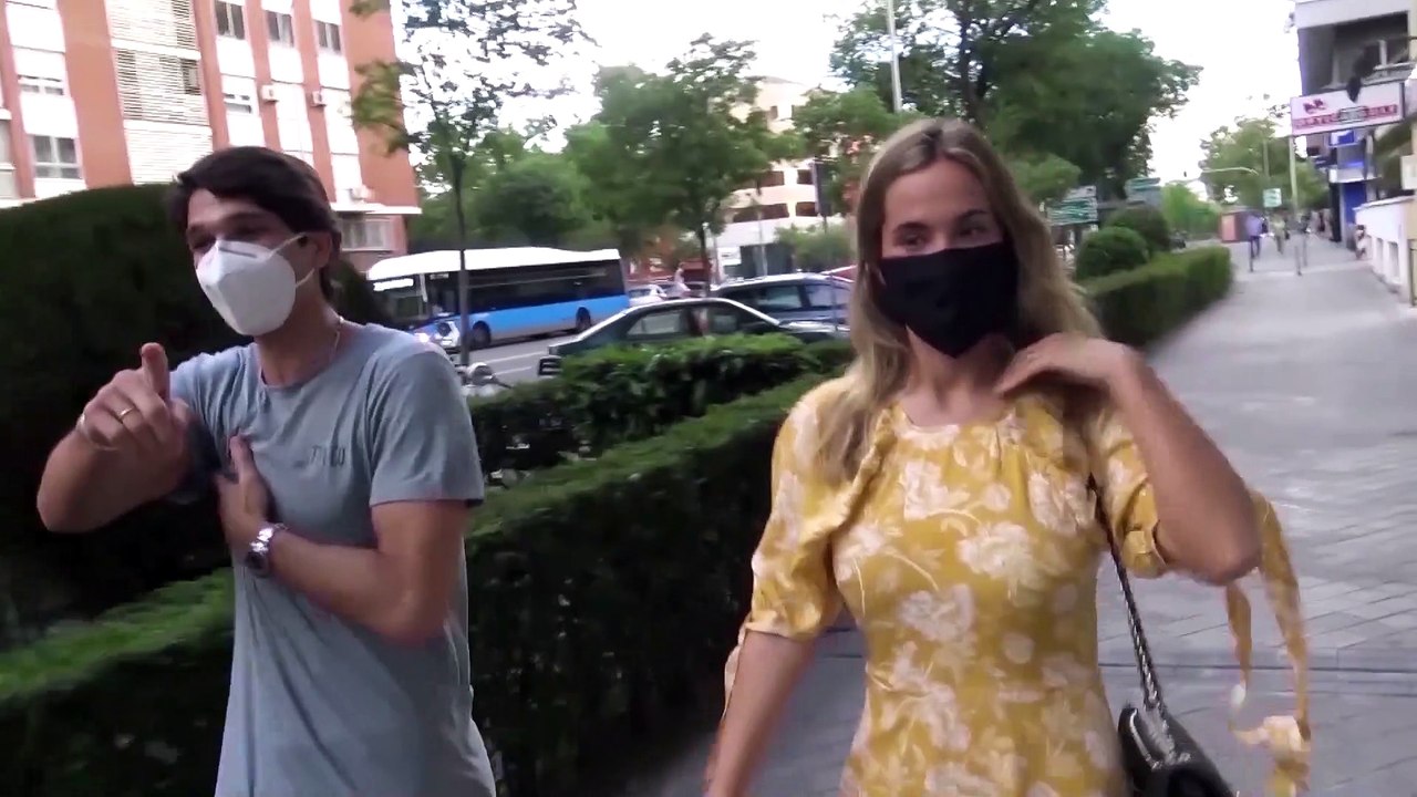 María Pombo y Pablo Castellano dan la bienvenida a Martín, su primer hijo