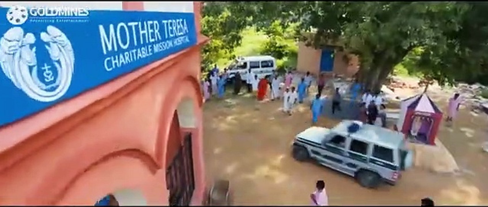 Jilla_movi_intro_scen_thalapathy