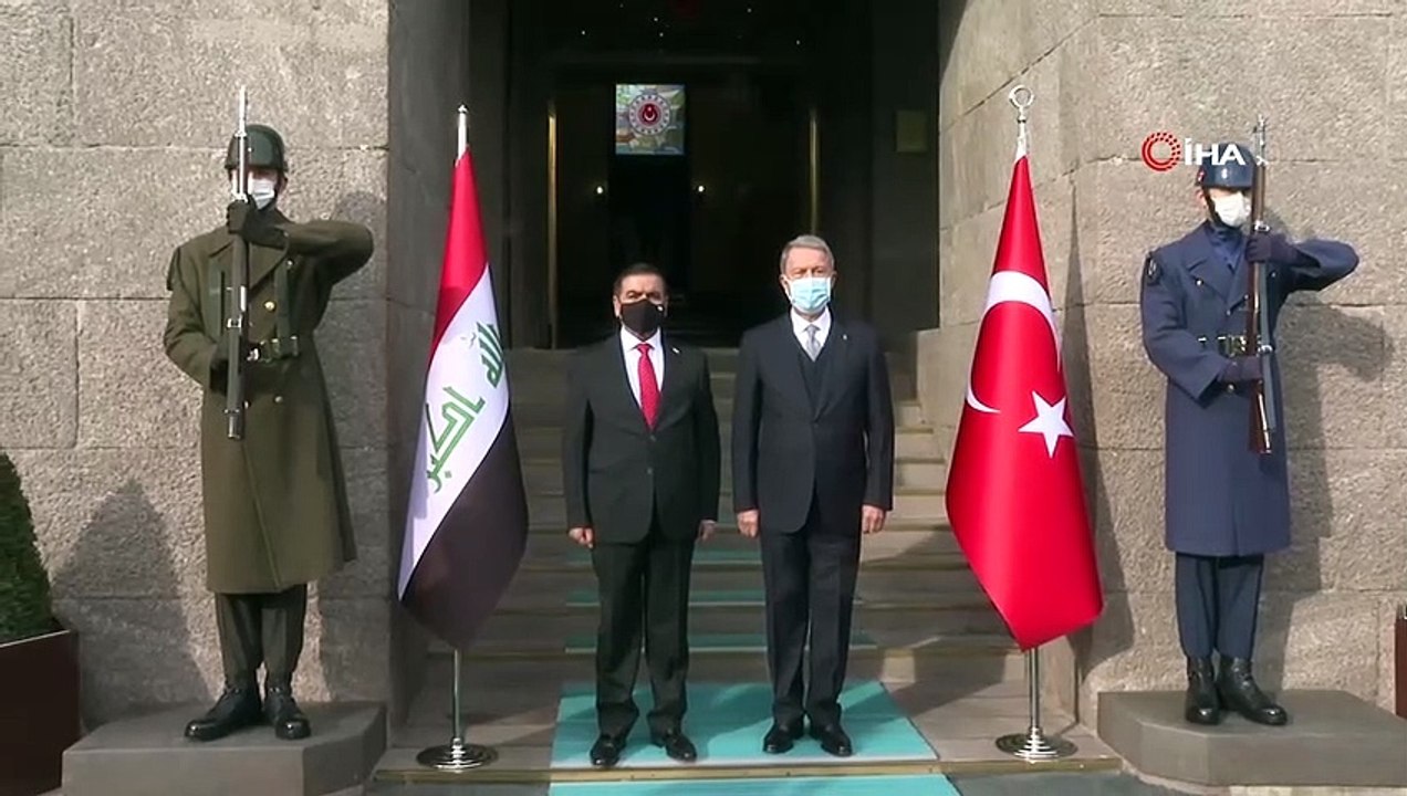 - Milli Savunma Bakanı Hulusi Akar, Irak Savunma Bakanı Jumaah Enad Saadoonn ile görüştü.
