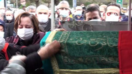 Koronaya yenik düşen doktora gözyaşı