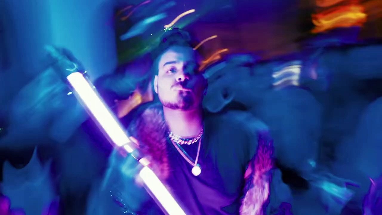 Jingle Bell - Hommie Dilliwala Ft. Yo Yo Honey Singh