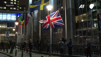 UE aprova aplicação do acordo pós-Brexit