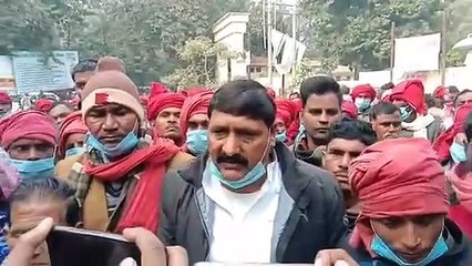 थानो के चौकीदारो की समस्याओं को लेकर मिशन आत्मसंतुष्टि के बैनर तले जिलाधिकारी को दिया गया ज्ञापन