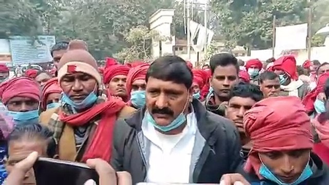 थानो के चौकीदारो की समस्याओं को लेकर मिशन आत्मसंतुष्टि के बैनर तले जिलाधिकारी को दिया गया ज्ञापन