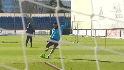El Real Madrid continúa preparando el partido contra el Elche