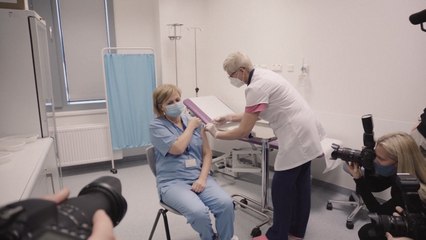 Letonia inicia la vacunación contra el coronavirus