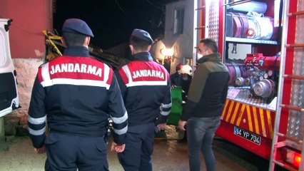 Yaşlı çift yanarak hayatını kaybetti