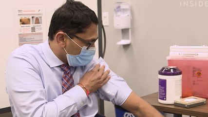 What it's like to get the COVID-19 vaccine, according to some of the first healthcare workers to receive it