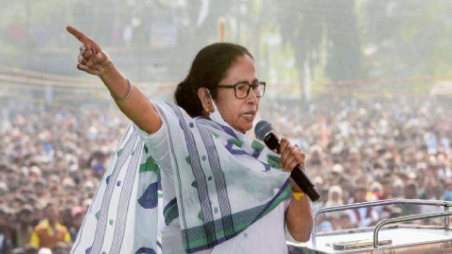 Mamata Banerjee holds mega roadshow in Bolpur