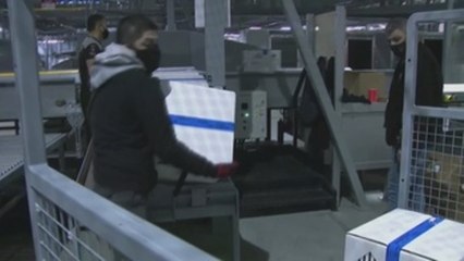 Llegan más de 350.000 vacunas a cinco aeropuertos españoles