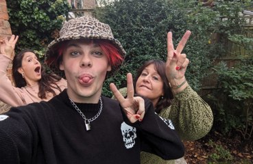 Yungblud ha experimentado con sexo, alcohol y drogas para ‘encontrarse’ a sí mismo