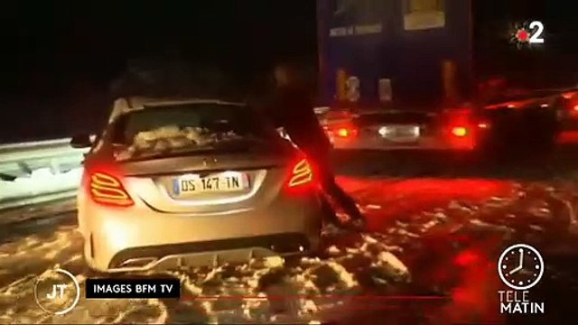 Des centaines d’automobilistes ont été bloqués cette nuit par la neige sur l’autoroute A75 dans le Cantal - VIDEO