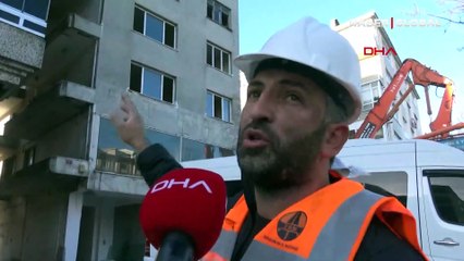 Avcılar'da 27 yıldır eğik duran binanın yıkımı başladı