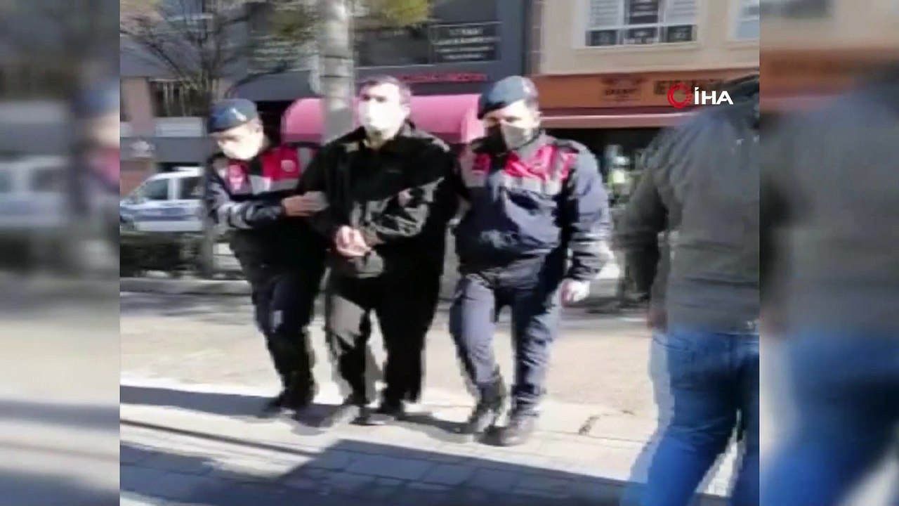 Jandarma, silah satıcısını alıcı kılığına girerek yakaladı