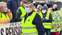 Manifestación de los pensionistas ante el Congreso de los Diputados