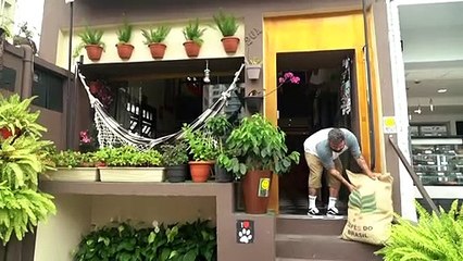 Brasil tem leve queda no desemprego